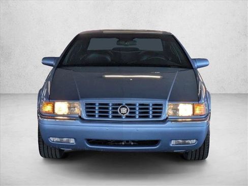Used 1995 Cadillac Eldorado Touring FWD image 2