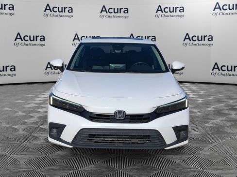 Used 2022 Honda Civic Touring image 3