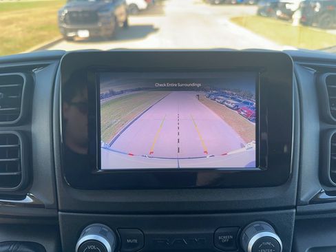 New 2025 RAM ProMaster 2500 w/ Convenience Group FWD image 40