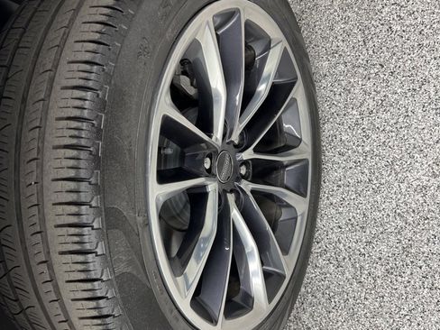 Used 2024 Jeep Wagoneer Series II w/ Convenience Group I image 8