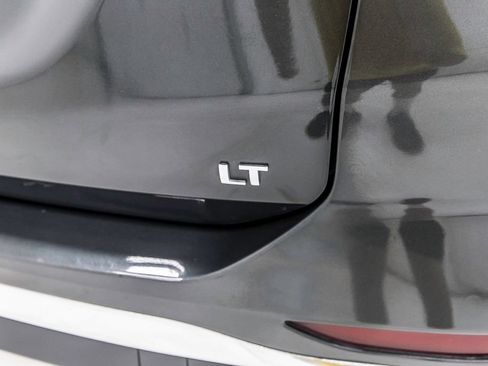 Used 2020 Chevrolet Equinox LT FWD image 8