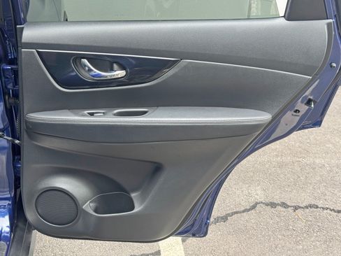 Used 2019 Nissan Rogue SL w/ Premium Package FWD image 43