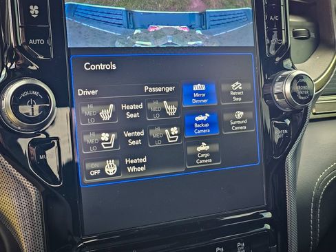 Used 2019 RAM 2500 Limited AWD/4WD image 35