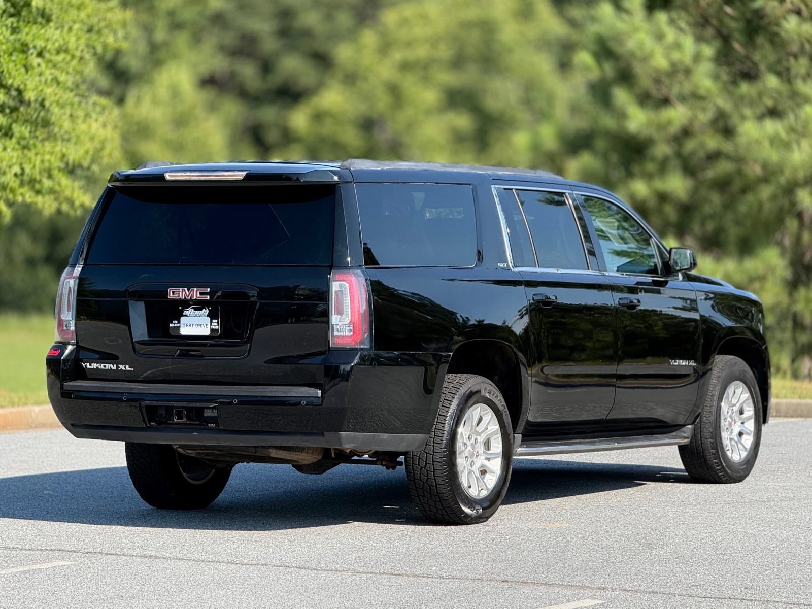 Used 2018 GMC Yukon XL SLT AWD/4WD image 11