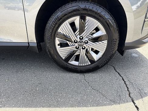 Certified 2025 Nissan Murano SL w/ Cargo Package AWD/4WD image 9