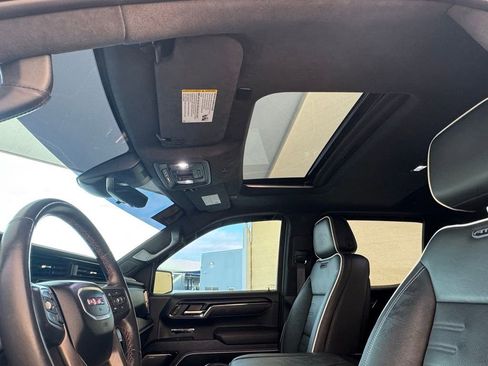 Used 2024 GMC Sierra 1500 AT4X image 33