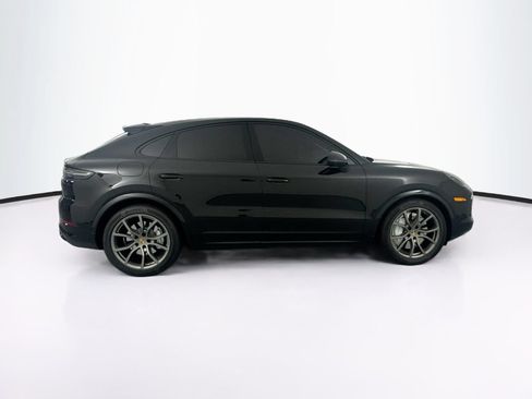 Used 2023 Porsche Cayenne Turbo AWD/4WD image 4