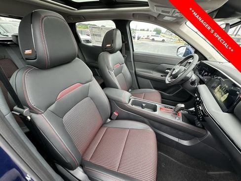 New 2025 Nissan Kicks SR w/ SR Premium Package AWD/4WD image 25