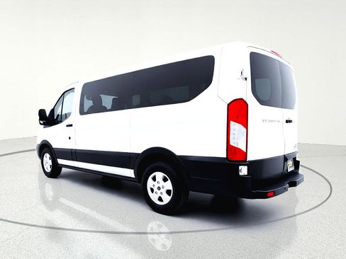 Used 2019 Ford Transit 150 XLT image 8