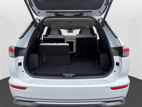 Used 2025 Mitsubishi Outlander SE image 39