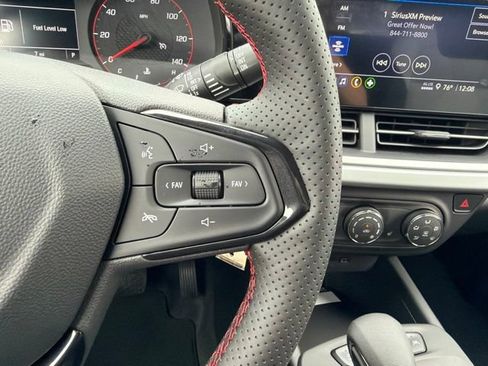 New 2026 Chevrolet Trax RS w/ Sunroof Package FWD image 18