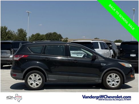 Used 2014 Ford Escape S FWD image 3