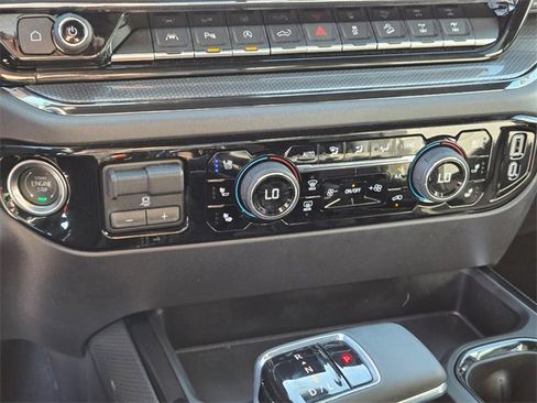 Certified 2025 Chevrolet Silverado 1500 ZR2 w/ Technology Package image 22