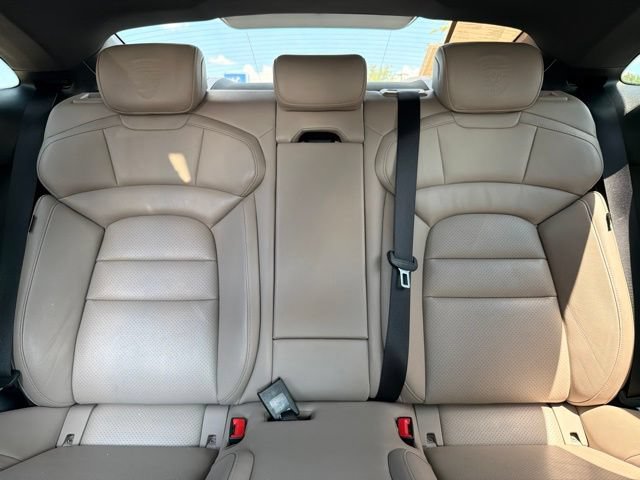 Used 2021 Porsche Taycan RWD image 31