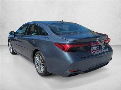 Used 2019 Toyota Avalon Limited w/ All Weather Liner Package FWD image 7