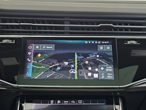 Used 2025 Audi Q7 3.0T Premium Plus image 40