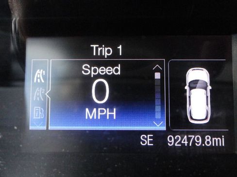 Used 2018 Ford Explorer XLT image 21