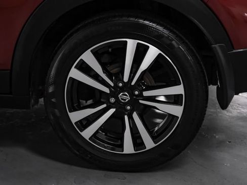 Used 2020 Nissan Kicks SR w/ Exterior Package FWD image 50
