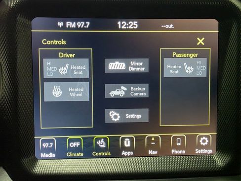 Used 2021 Jeep Wrangler Unlimited Sahara w/ Uconnect 4C Nav & Sound Group image 12