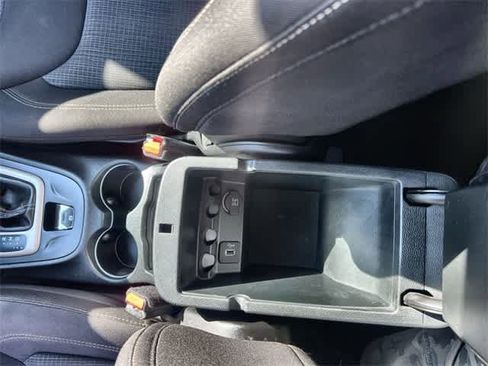 Used 2016 Jeep Cherokee Latitude w/ Comfort & Sound Group image 27