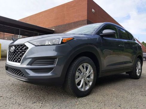 Used 2021 Hyundai Tucson SE w/ Cargo Package image 8