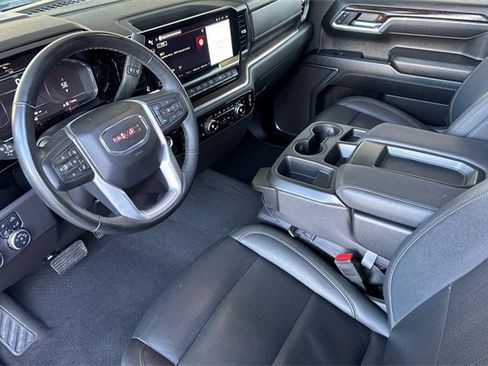 Used 2025 GMC Sierra 1500 SLT image 10