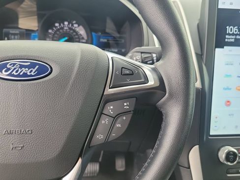 Used 2024 Ford Edge SEL AWD/4WD image 17