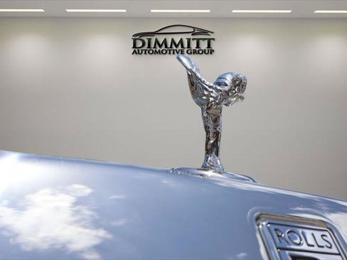 Certified 2023 Rolls-Royce Phantom Extended Wheelbase w/ Leather Finishing Pack RWD image 10
