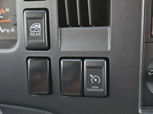 New 2024 Chevrolet Low Cab Forward image 13