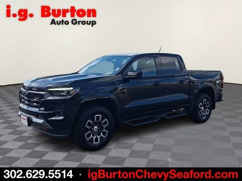 Used 2024 Chevrolet Colorado Z71 w/ Z71 Convenience Package 2 AWD/4WD image 3