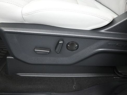 Certified 2025 Ford Expedition Max Platinum AWD/4WD image 11