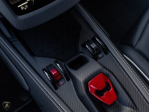 Used 2026 Lamborghini Revuelto AWD/4WD image 14