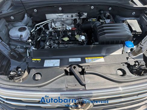 Certified 2024 Volkswagen Atlas Peak Edition SE AWD/4WD image 28