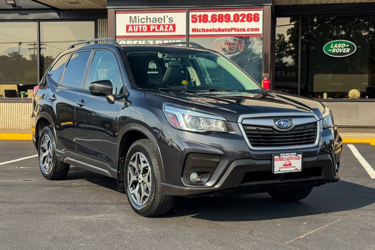 Used 2019 Subaru Forester Premium AWD/4WD image 1