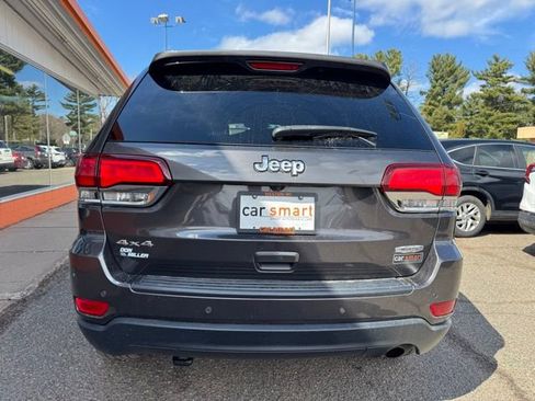 Used 2020 Jeep Grand Cherokee Laredo w/ Quick Order Package 2BN North image 6