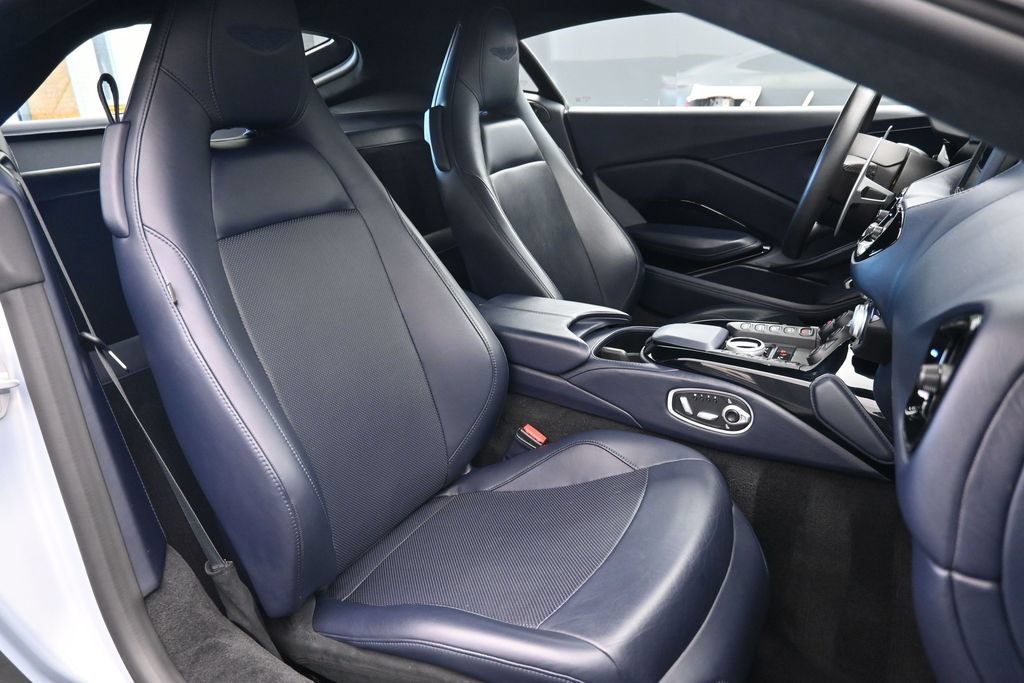Used 2020 Aston Martin V8 Vantage Coupe RWD image 22