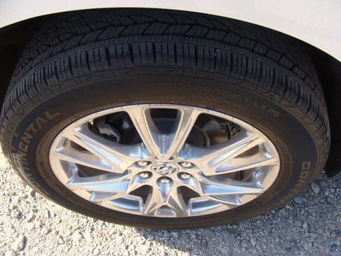 Used 2023 Buick Enclave Essence w/ Experience Buick Package image 16