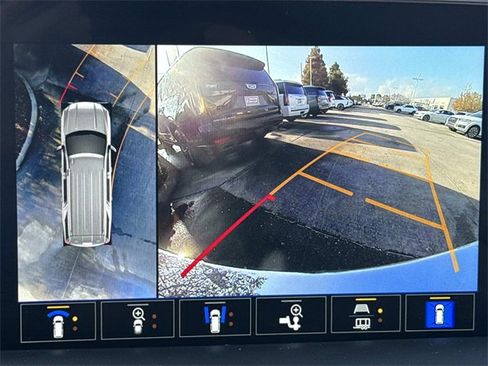 Used 2023 GMC Yukon XL SLT w/ SLT Premium Package image 27