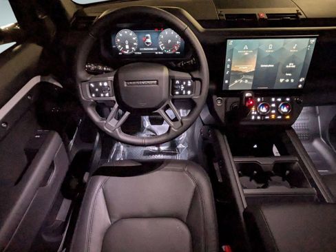 New 2026 Land Rover Defender 110 X-Dynamic SE AWD/4WD image 27