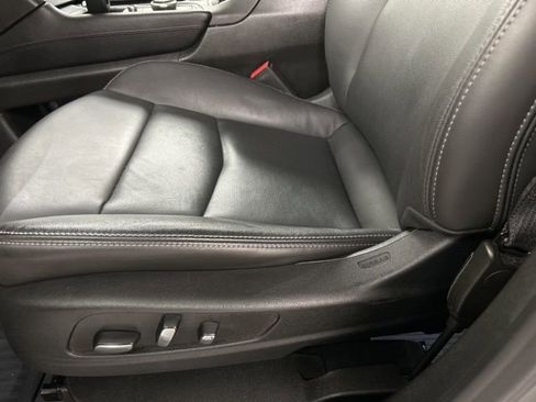 Used 2023 Cadillac XT6 Sport image 7