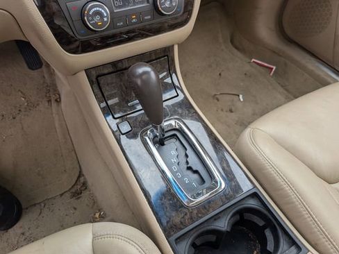 Used 2008 Cadillac DTS w/ Sun And Sound Package image 12