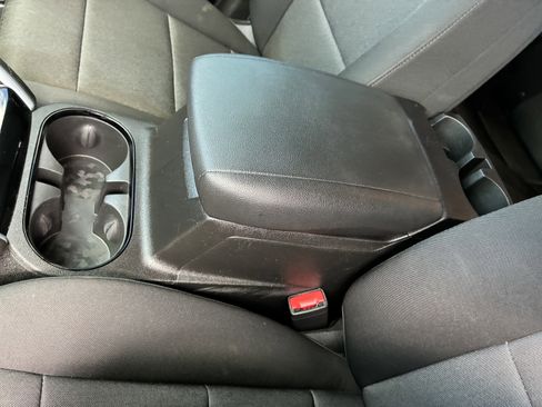 Used 2023 Chevrolet Colorado Trail Boss w/ Technology Package AWD/4WD image 34