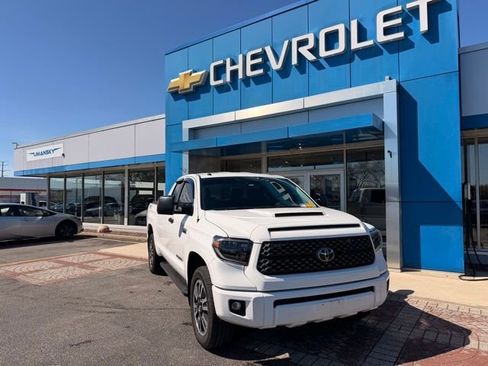 Used 2019 Toyota Tundra SR5 image 1