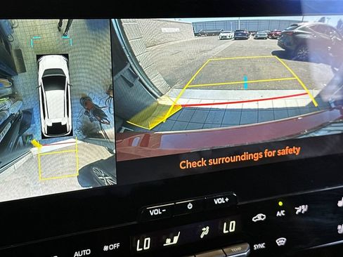 Used 2023 Toyota bZ4X FWD image 22