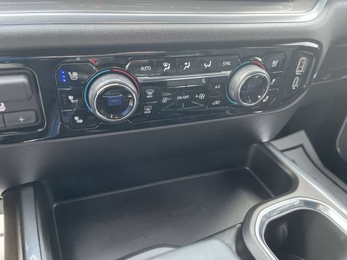Used 2026 Chevrolet Silverado 1500 High Country w/ Midnight Edition AWD/4WD image 19