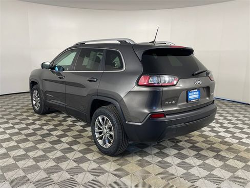 Used 2019 Jeep Cherokee Latitude Plus w/ Comfort/Convenience Group image 22