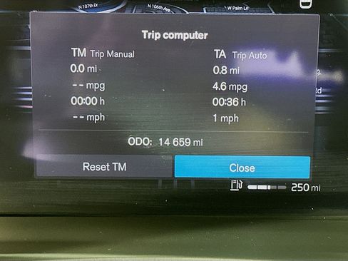 Used 2025 Volvo S60 B5 Core image 18