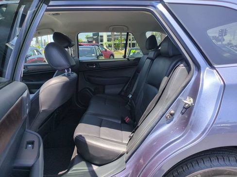 Used 2015 Subaru Outback 2.5i Limited AWD/4WD image 28