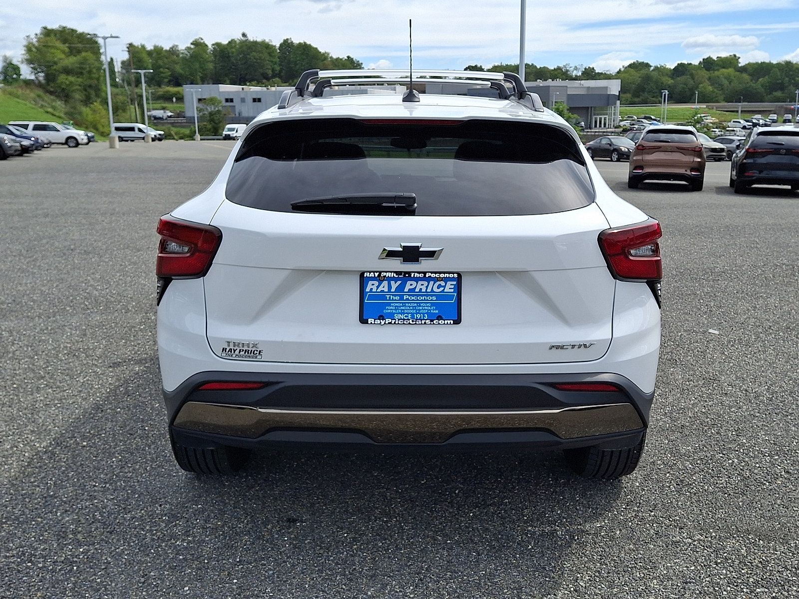 Used 2024 Chevrolet Trax ACTIV w/ Sunroof Package FWD image 6