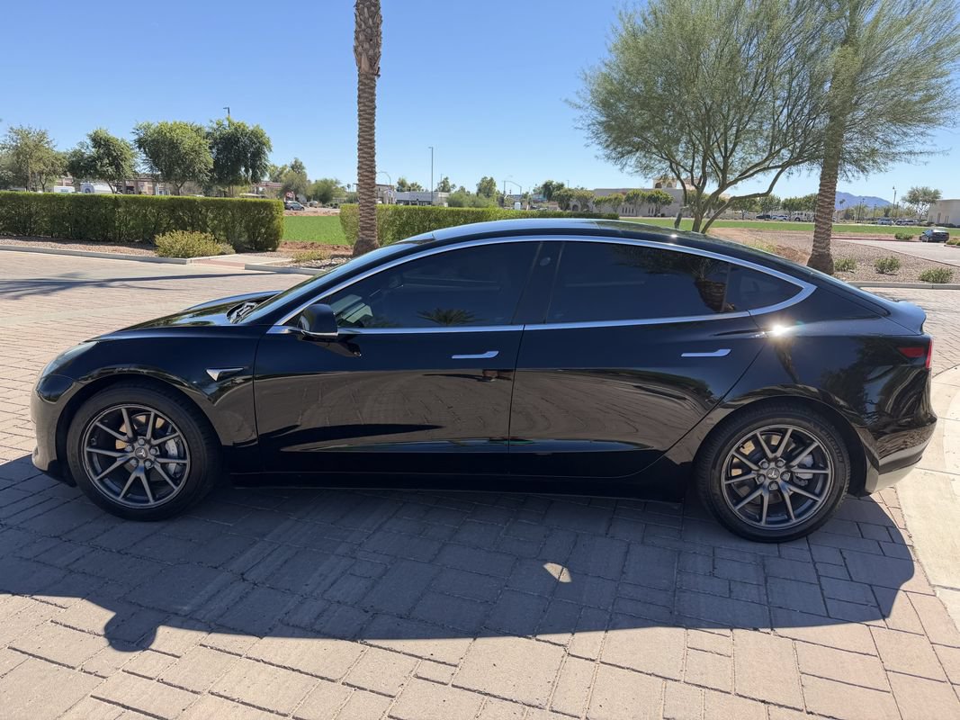 Used 2019 Tesla Model 3 Long Range RWD image 5